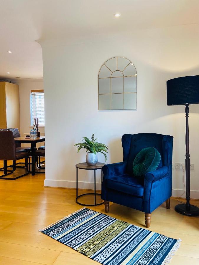 2 Bedroom, 2 Bathroom Apartment With Free Parking In A Great Location Cambridge  Dış mekan fotoğraf